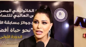 خلاف ينشب بين أدهم وآمنة حول قرار الإنجاب في الحلقة 8 من اللون الأزرق